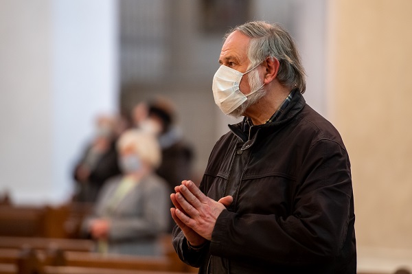 Erster öffentlicher Gottesdienst im Dom