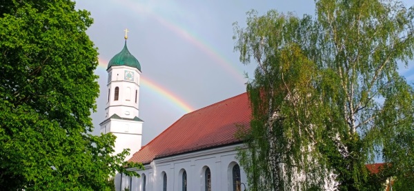 Regenbogen über St. Vitus