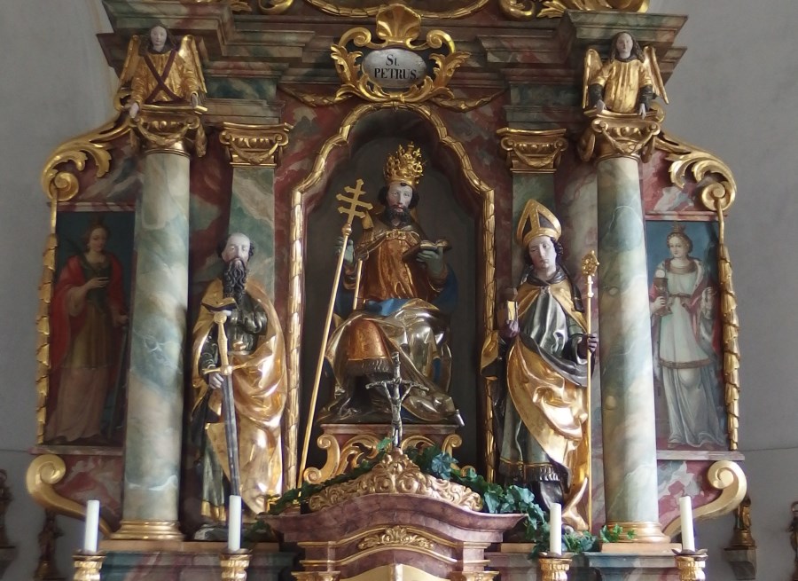 Die Heiligen Petrus und Paulus mit dem Heiligen Ruppert in der Filialkirche Westerham