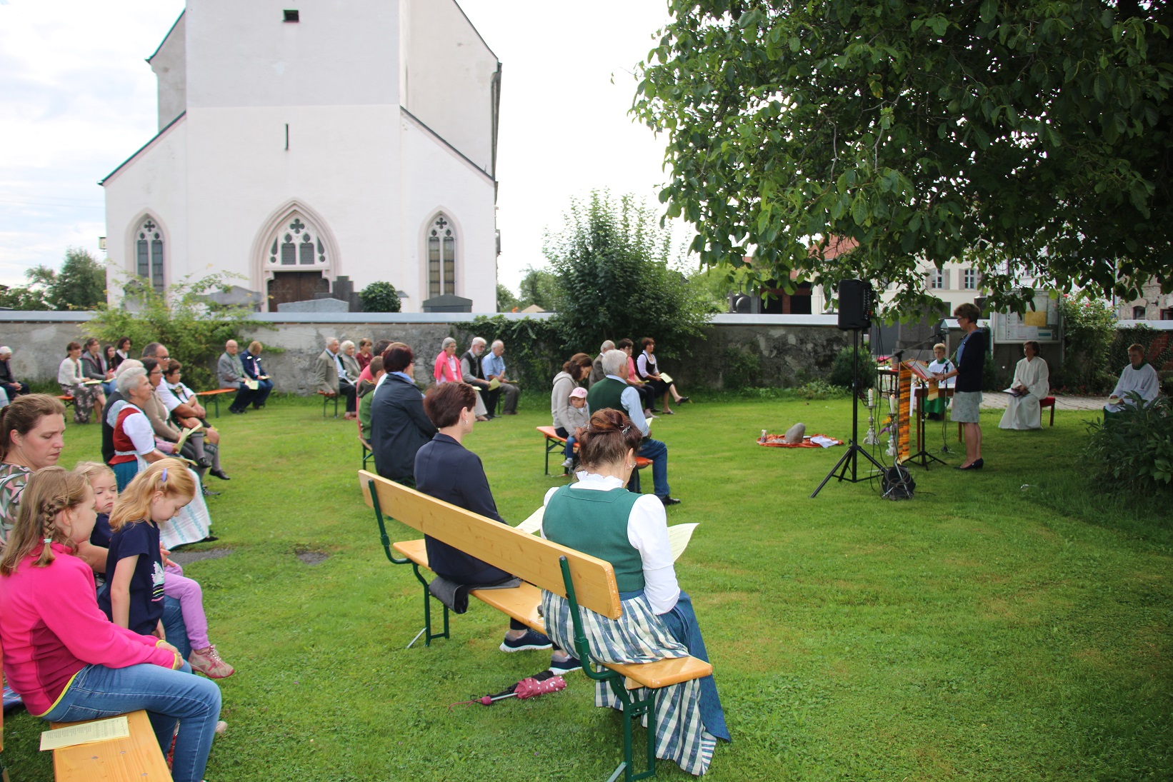 Familiengottesdienst im Freien
