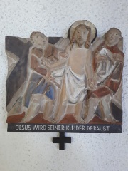 Jesus wird seiner Kleider beraubt