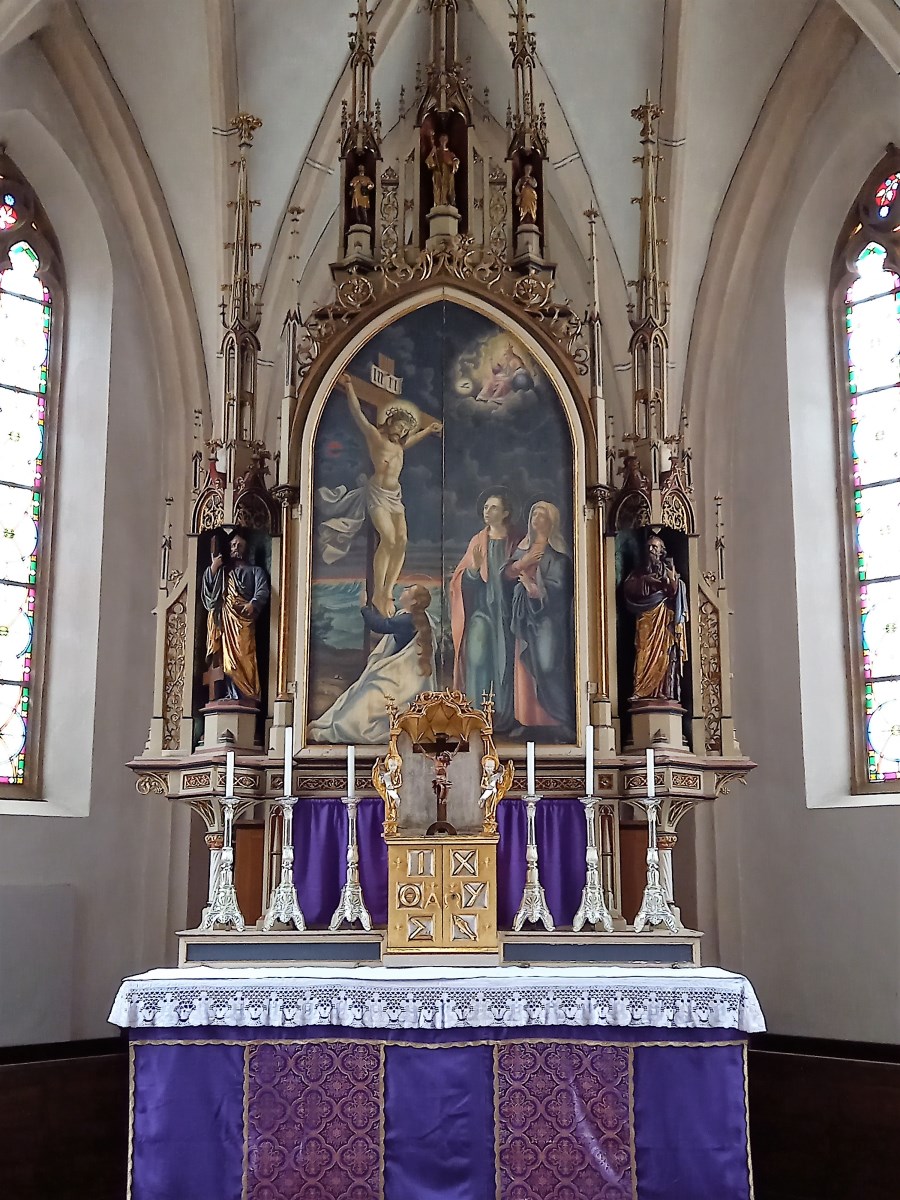 geschlossener Altar Tengling