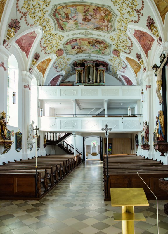 Innensicht der Pfarrkirche Schönau