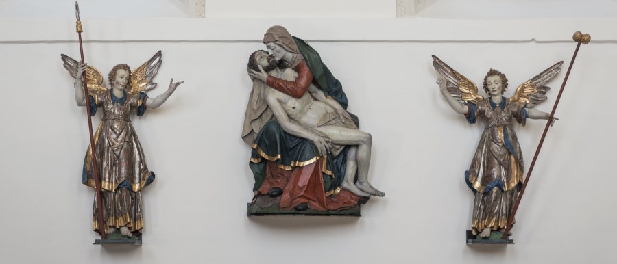 Pieta in kompletter Ansicht