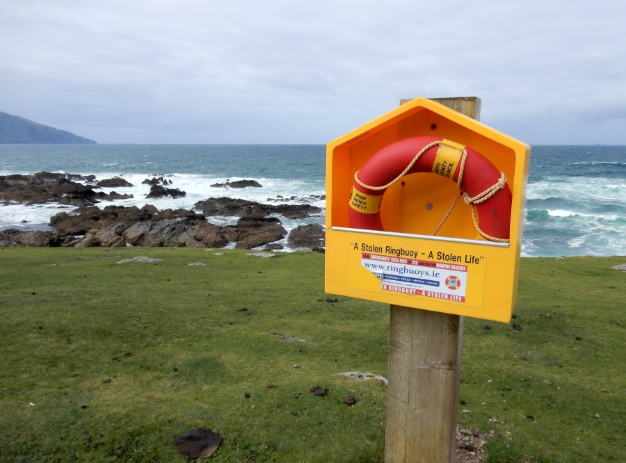 Rettungsring-"Häuschen" am Meer