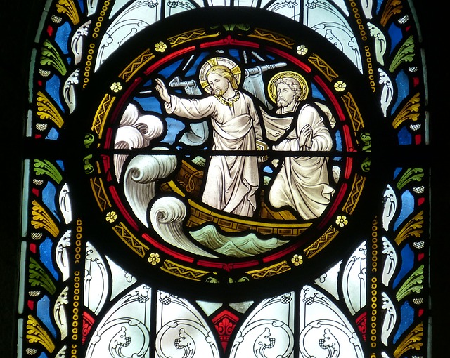 Kirchenfenster Jesus gebietet dem Sturm