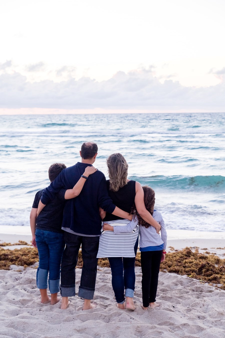 Familie vor Meer