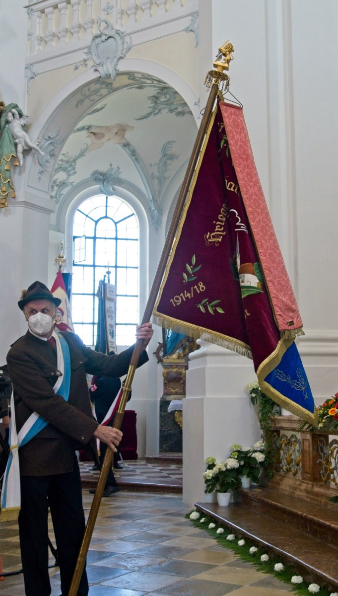 Festgottesdienst zu Fronleichnam mit Eucharistischem Segen