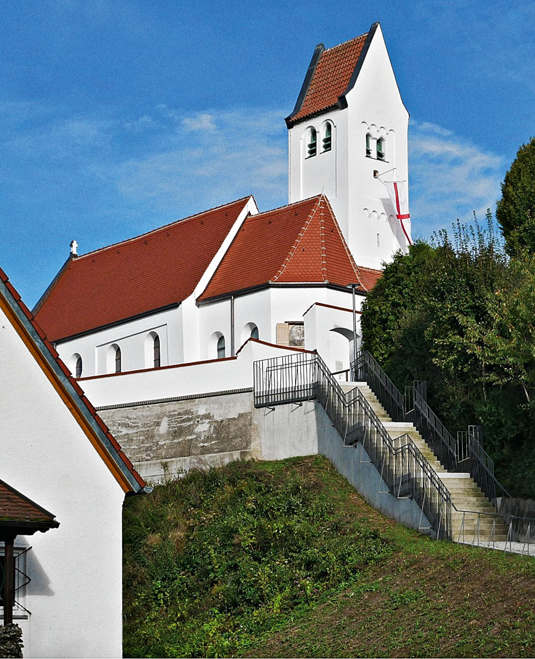 St. Georg, Hebertshausen von außen