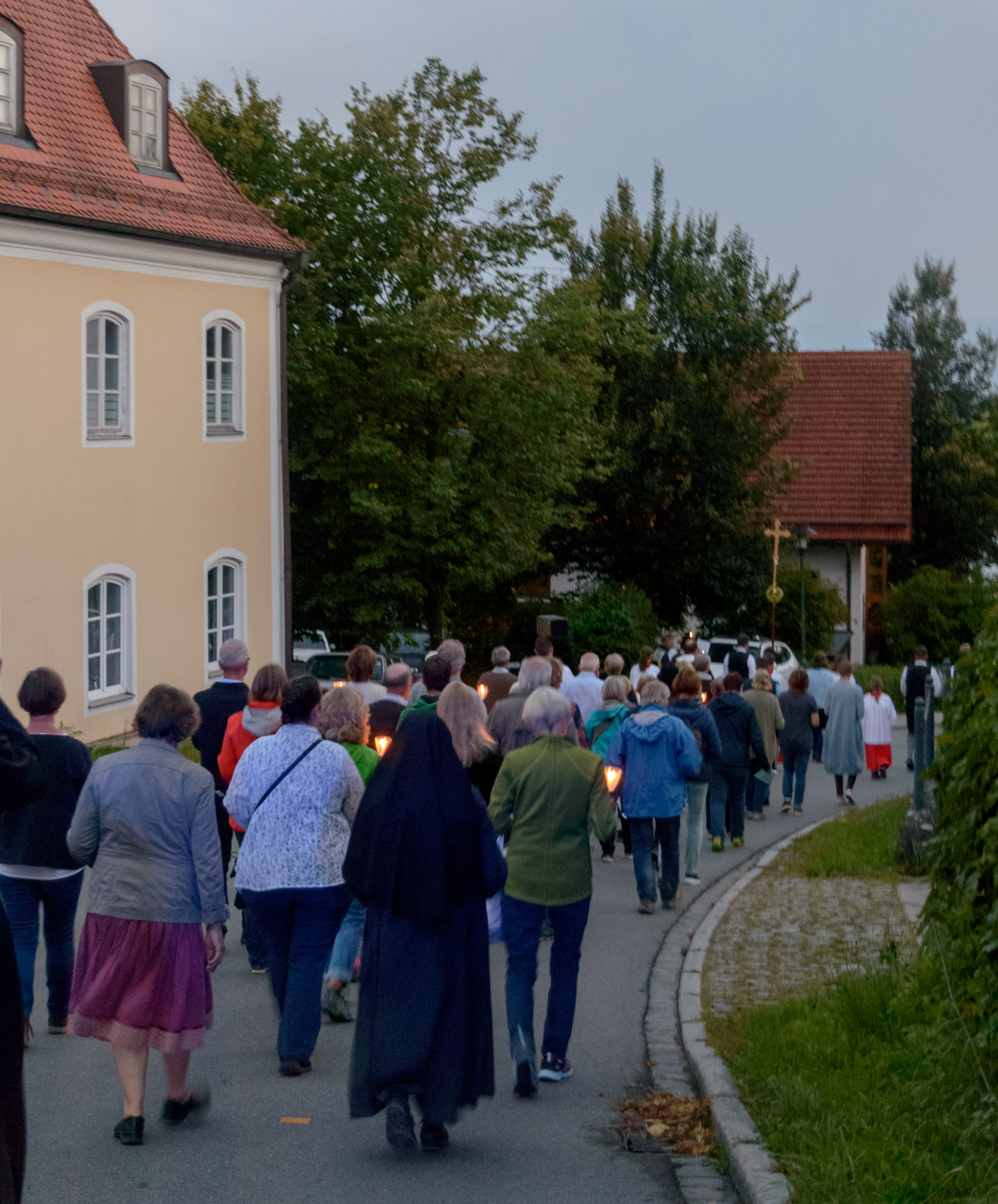 Lichterprozession zur Lourdes-Grotte