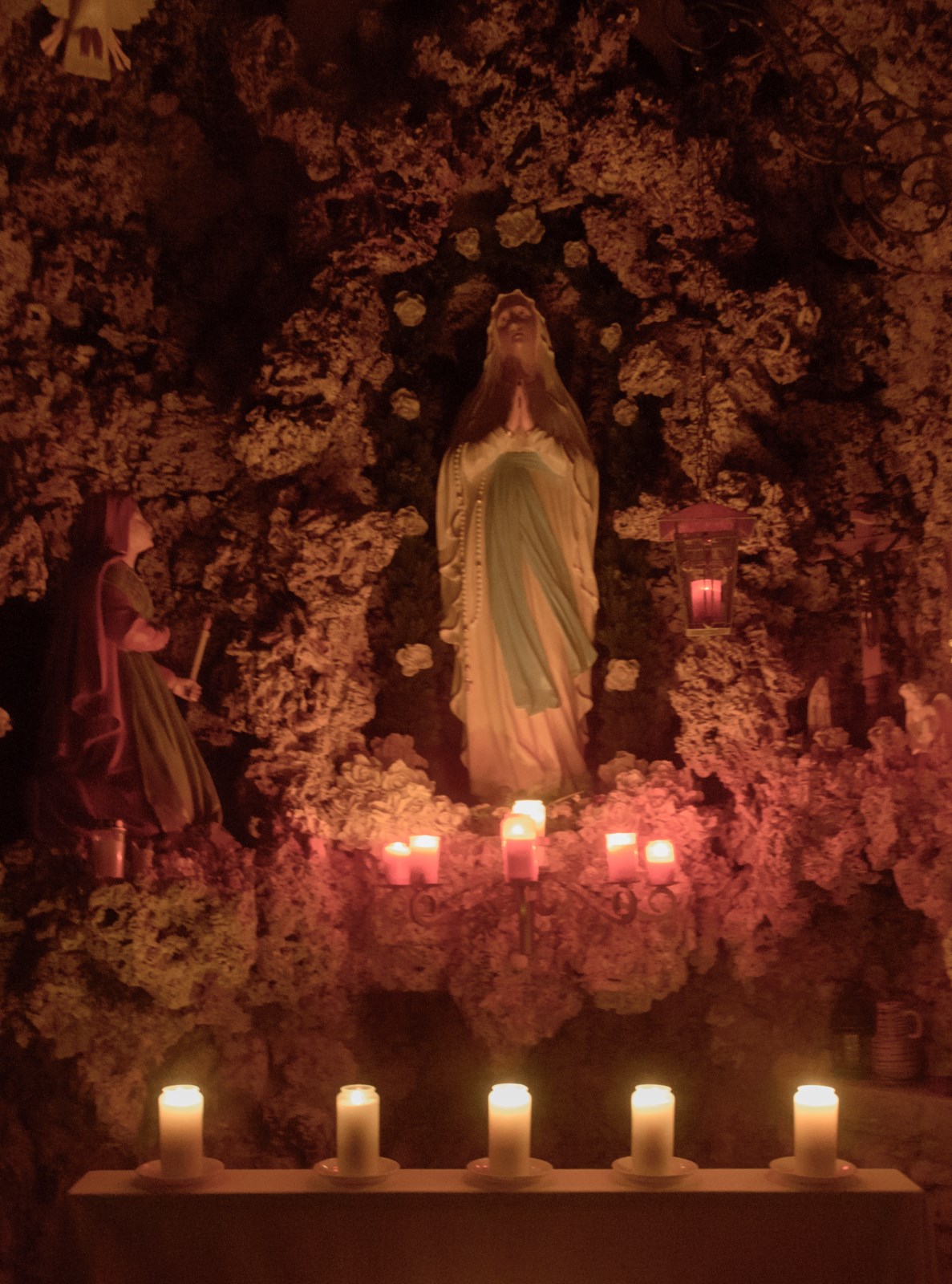 Lichterprozession zur Lourdes-Grotte