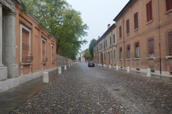 Kopfsteinpflaster in Ferrara