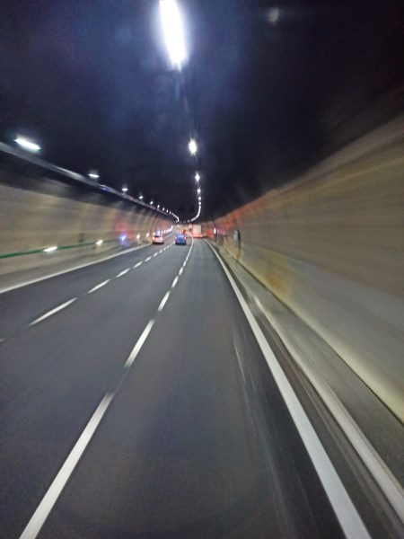 Kilometerlange Tunnel im Apennin