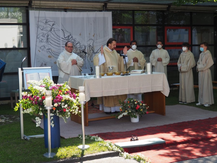 Gottesdienst Erdweg (Diakon P. Athanasius, Pfr. Bula, P. Matthäus, PR Mathias Grandl)