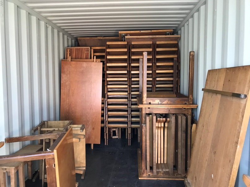Container mit Möbeln