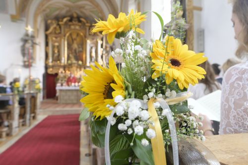 Blumenschmuck Hochzeit