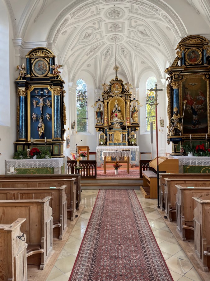 Innenraum St. Nikolaus