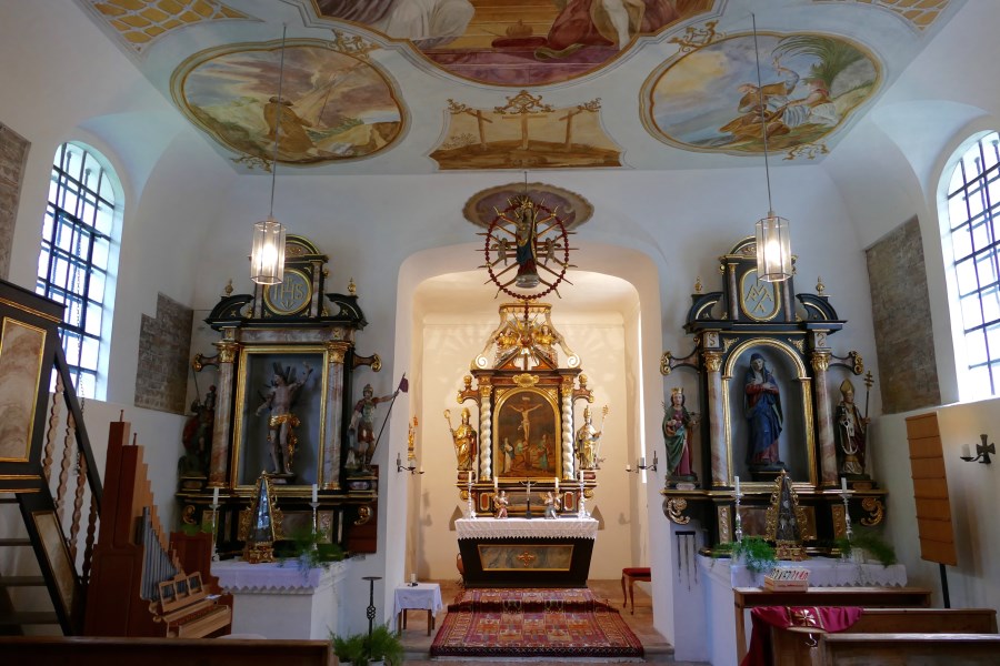 Altar, Seitenaltäre, Freskodecke
