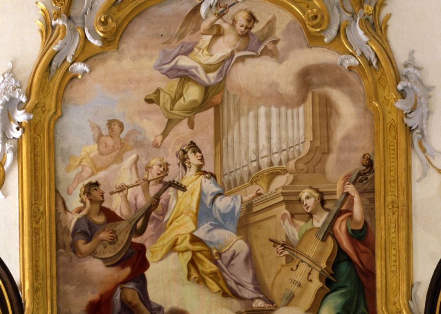 Katholische Wallfahrtskirche St. Rasso in Grafrath mit Wandgemälde von Johann Georg Bergmüller mit Darstellung der heiligen Cäcilia