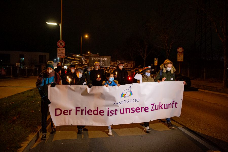 Demonstrationszug anlässlich des Gedenkens zum 80. Jahrestag der ersten Deportationen Münchner Juden