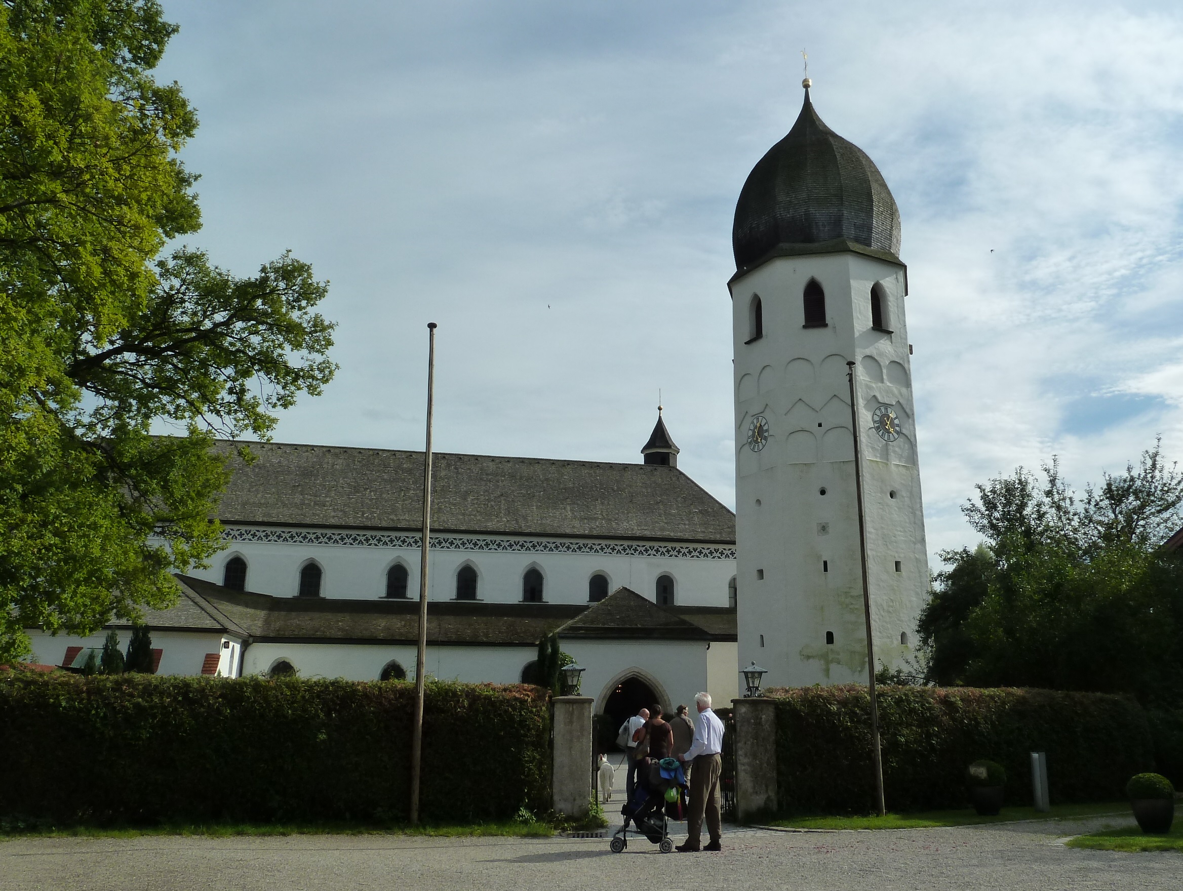 Klosterkirche und Turm Mariä Opferung, Kloster Fraunwörth, Frauenchiemsee