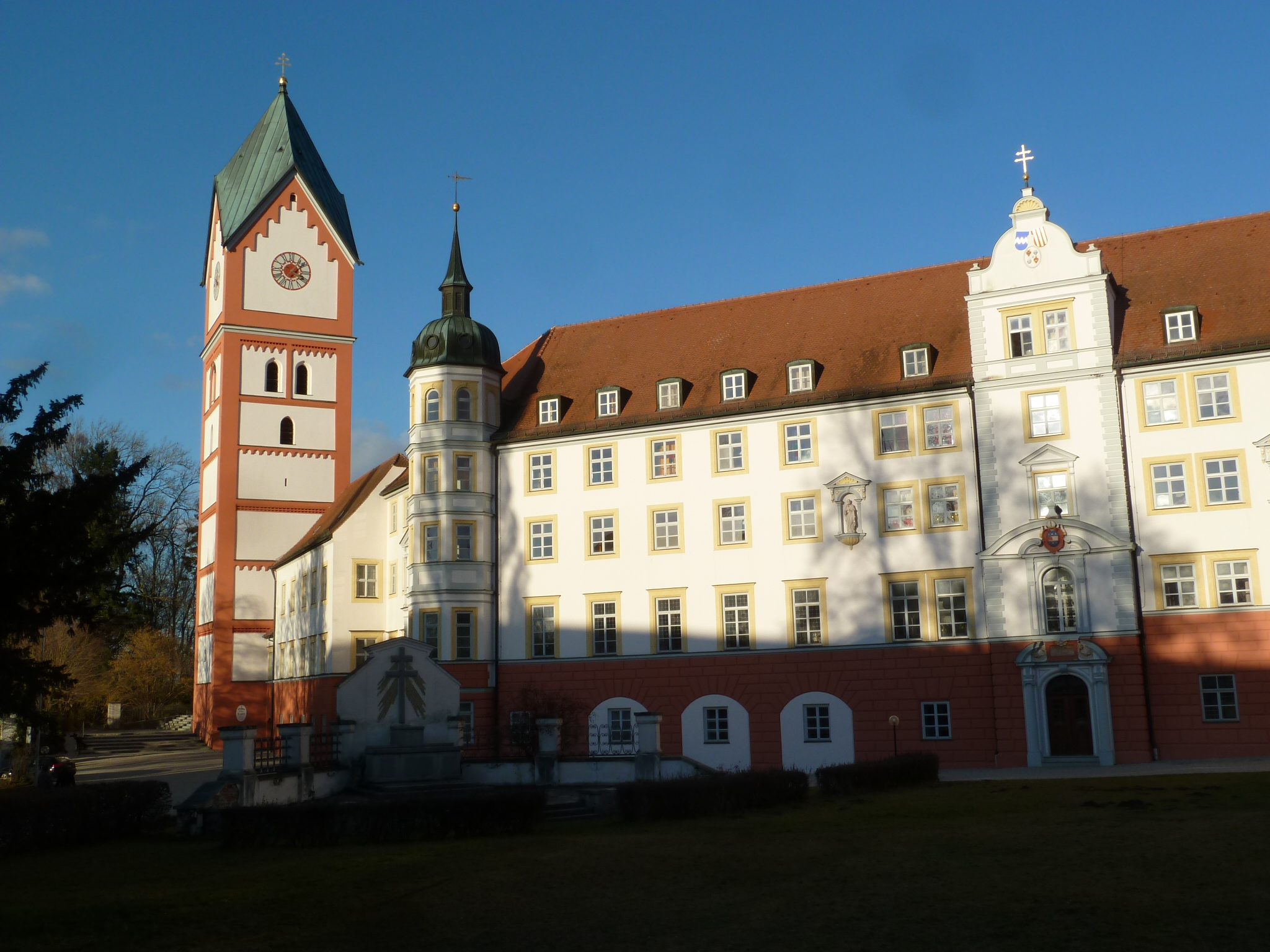 Wallfahrtskirche Hl. Kreuz und Mariä Himmelfahrt, Benediktinerkloster Scheyern