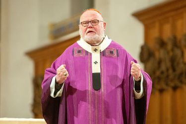 Kardinal Reinhard Marx bei seiner Predigt am Aschermittwoch 2022 im Münchner Liebfrauendom