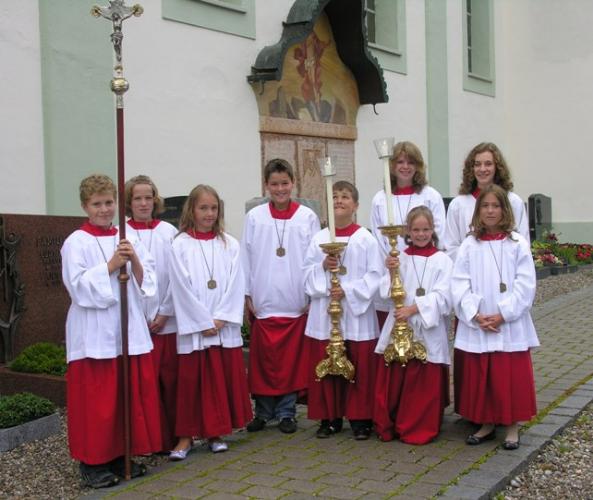 Ministranten bei der Firmung