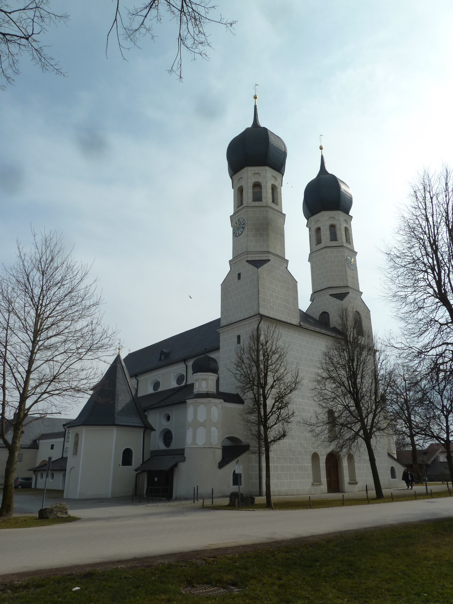 Wallfahrtskirche Weihenlinden von vorn