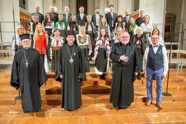 Benefizkonzert für die Ukraine im Münchner Liebfrauendom mit dem Chor Pokrow, Kardinal Reinhard Marx und Bischof Bohdan Dzyurakh