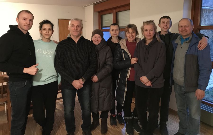 Aus der Ukraine geflohene Menschen mit Behinderung im Pfarrhaus von Esting