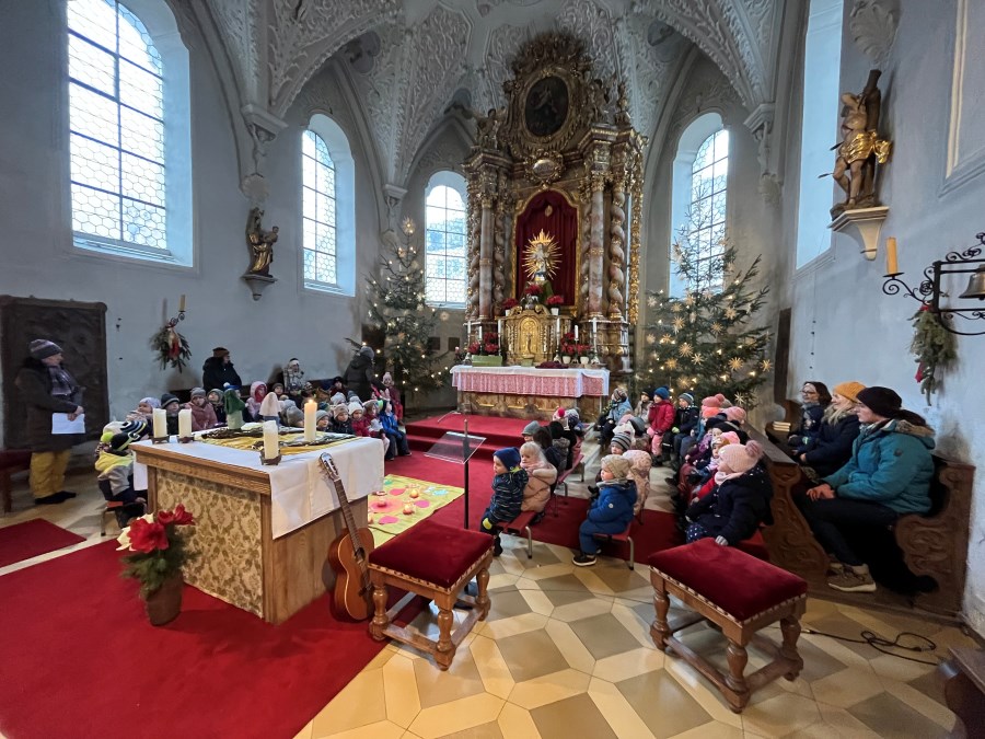 Blasiussegen Gesamtansicht Kirchenschiff Februar 2022