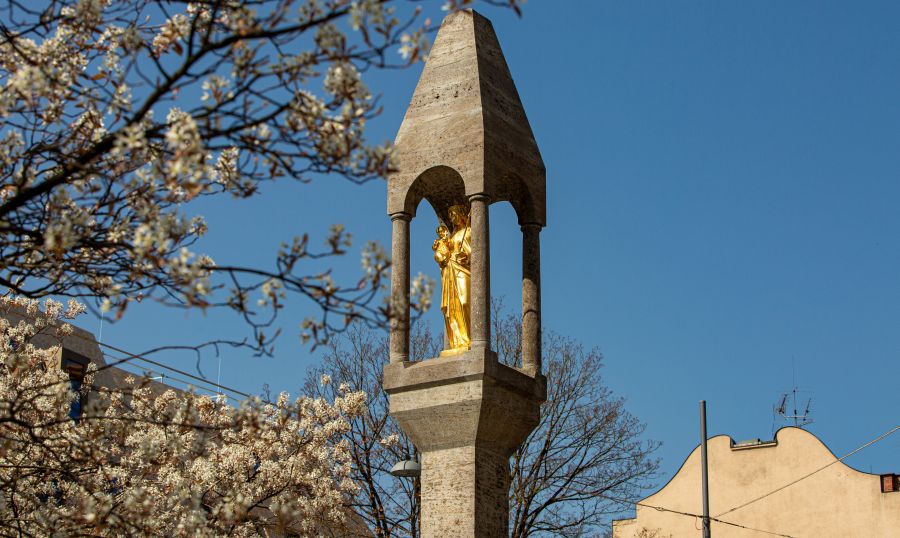 Mariensäule auf dem Marienplatz in München-Pasing