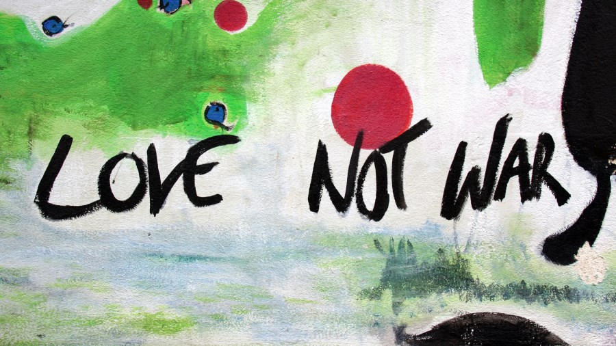Love_not_war