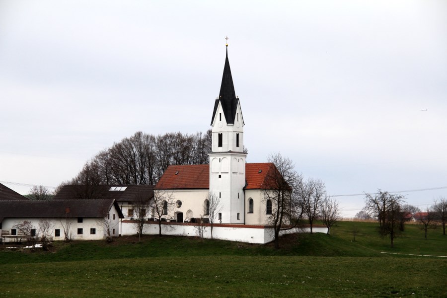 Dorfen bittet