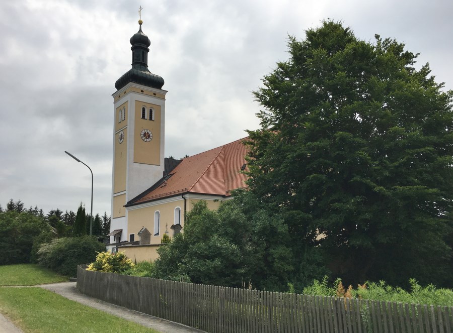 Pfarrwallfahrt St. Leodegar Kirche Egenhofen