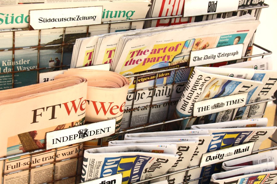 Zeitungsständer