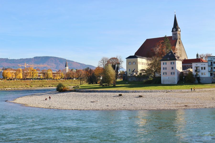 Mariä Himmelfahrt an der Salzach in Laufen