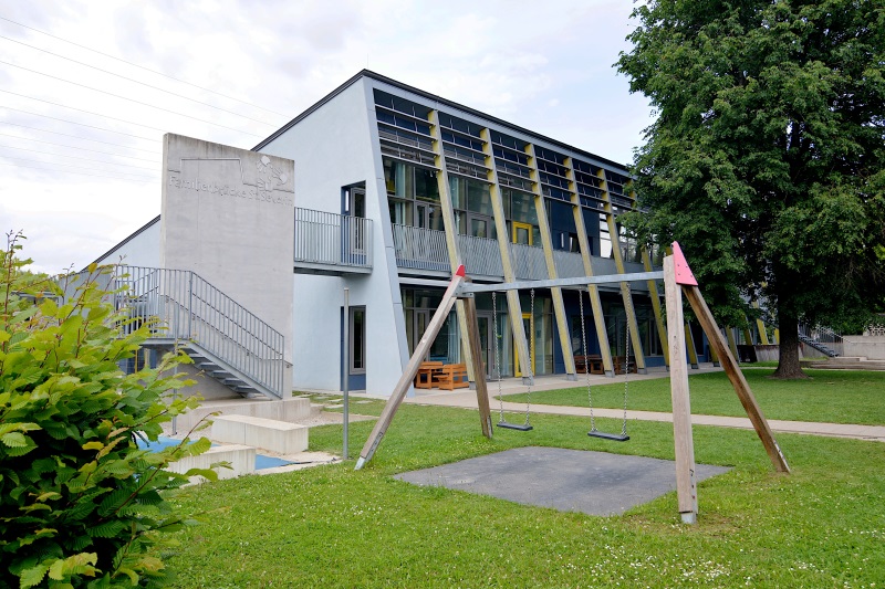 Familienbrücke PFoto Fassade