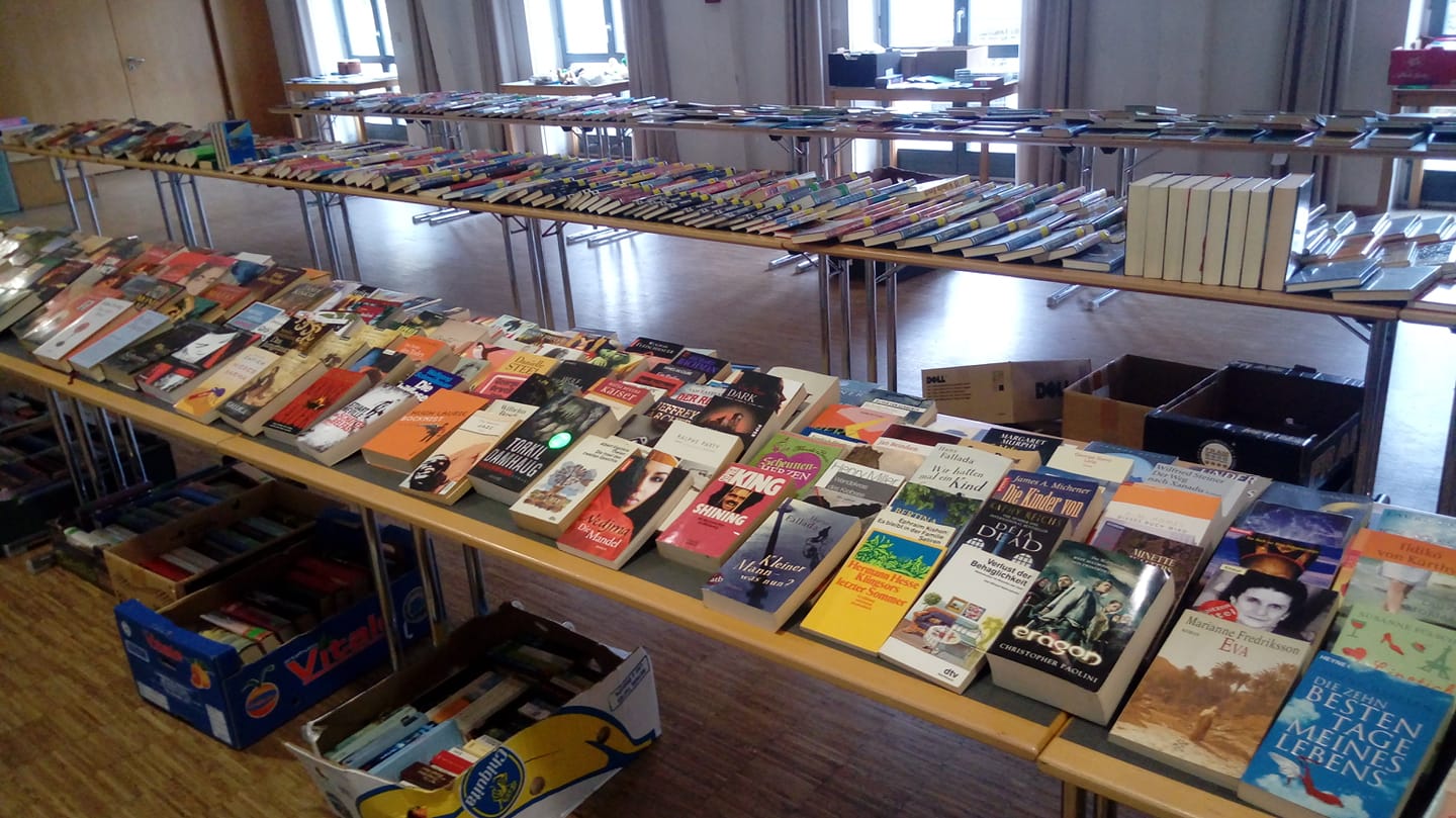 Großer Bücherflohmarkt der Bücherei Christkönig