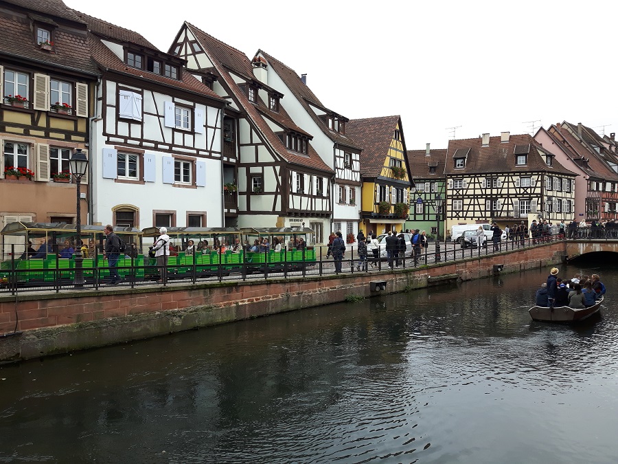 Colmar Stadtbild mit Fluß