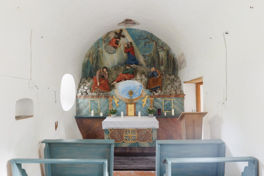 Innenraum der Ölbergkapelle in Sachrang