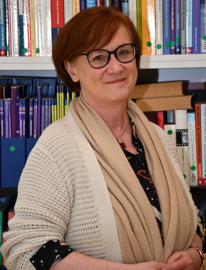 Religionslehrerin Gabriele Prügl