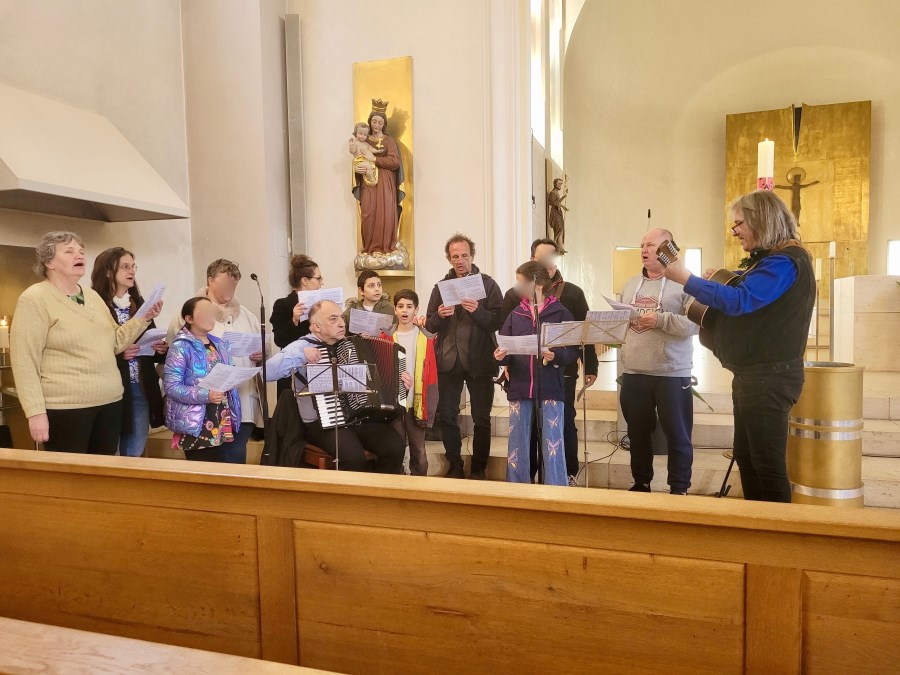 Straßenchor im Gottesdienst