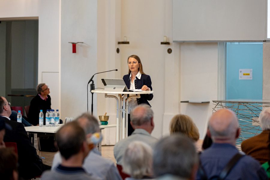 Vortrag der Stellvertretenden Finanzdirektorin Andrea Meiler bei der Informationsveranstaltung zum Gesamtstrategieprozess in München