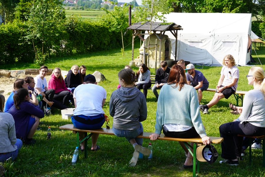 Gesprächskreis der Katholischen Landjugendbewegung auf dem 50. Pfingsttreffen