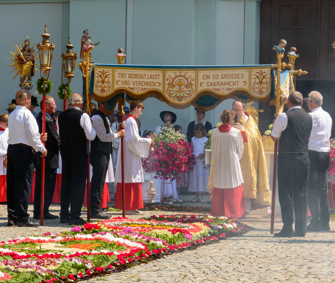 Fronleichnamsprozession in Rott am Inn