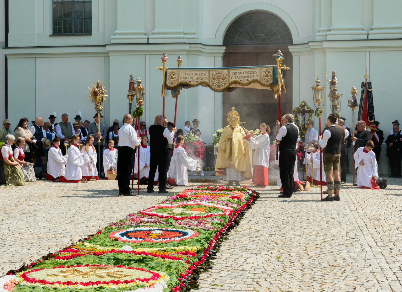 Fronleichnamsprozession in Rott am Inn