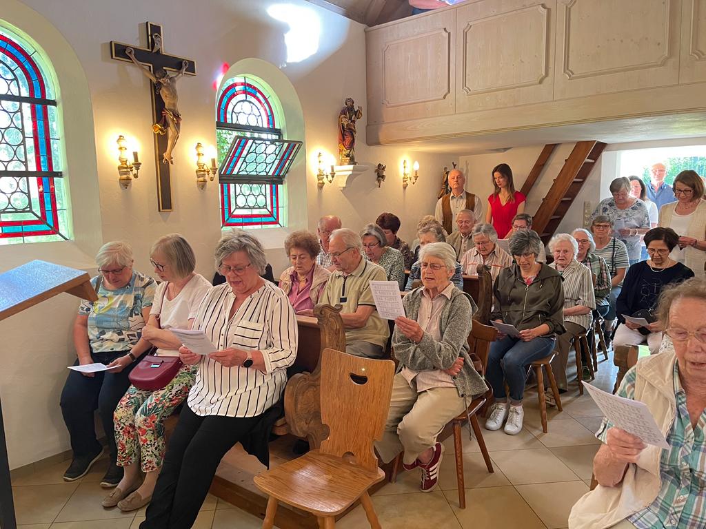 Maiandacht in der Kapelle der Familie Oberhauser 2023