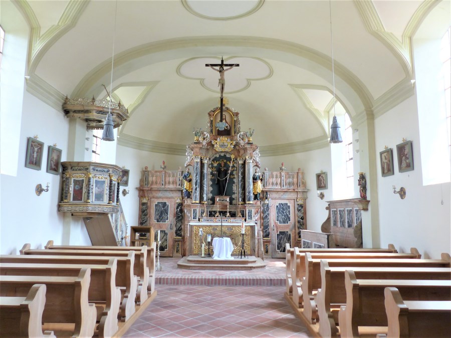 St. Leonhard Kemoden innen